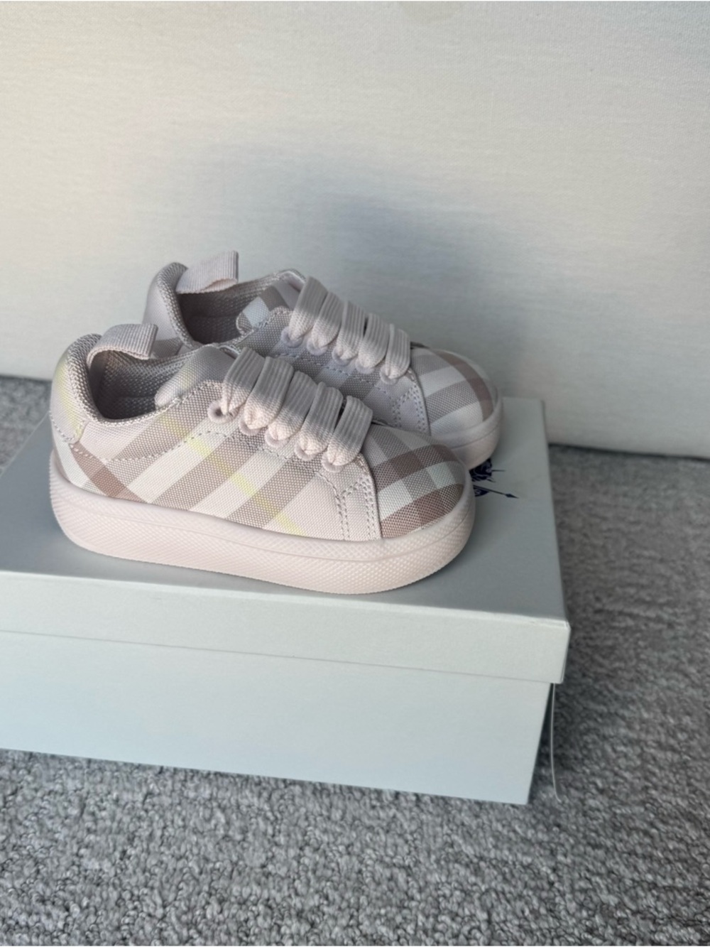 Burberry Girl's Cambridge Check Sneakers, Toddlers/Kids - Picture 5 of 8